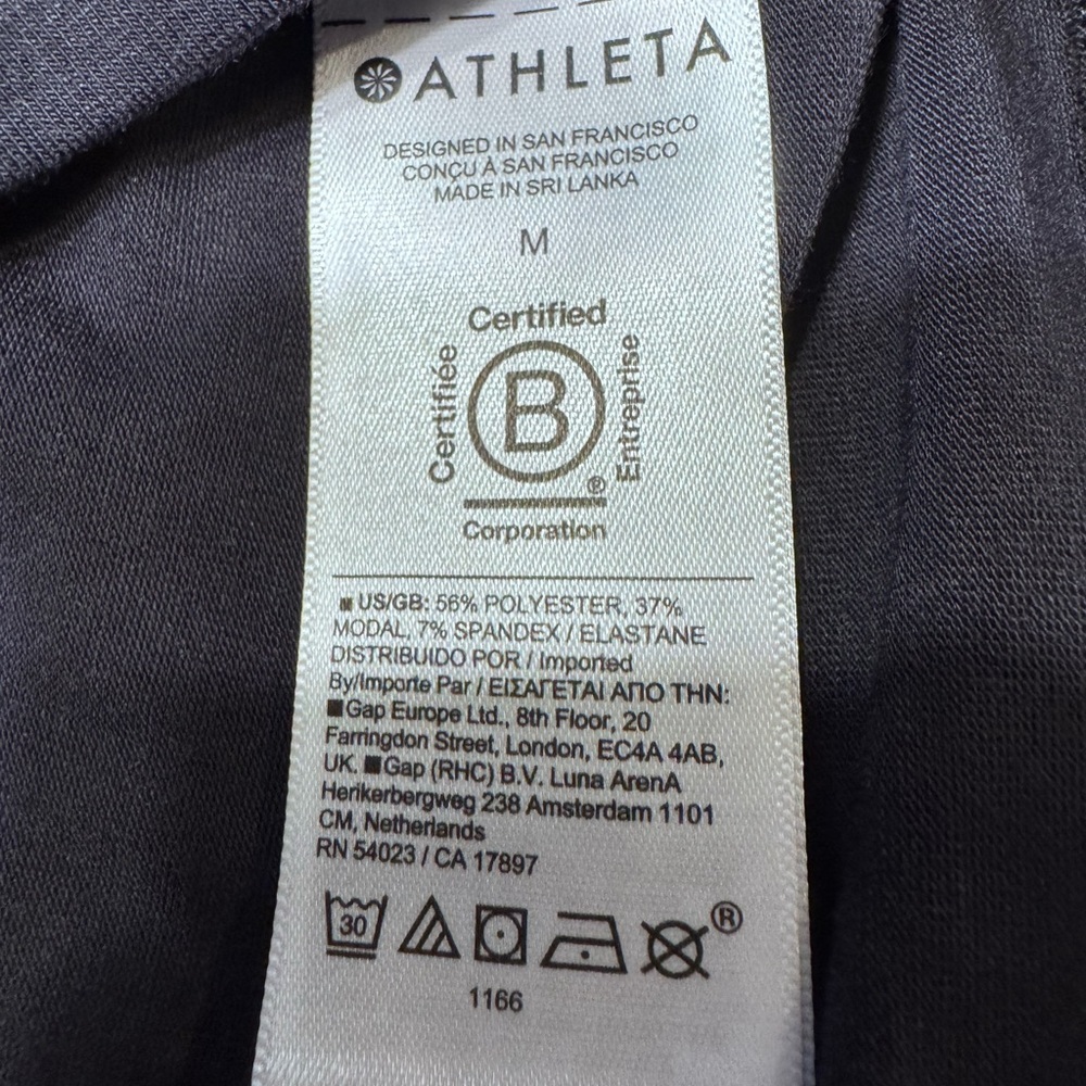Athleta Black Short Sleeve Cinch Out Tee - Picture 5 of 9